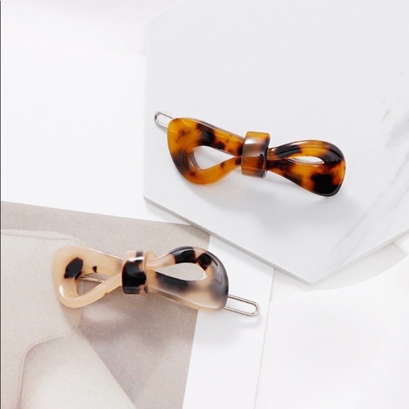 Tortoise Hair Accessories - Picture 3 of 3